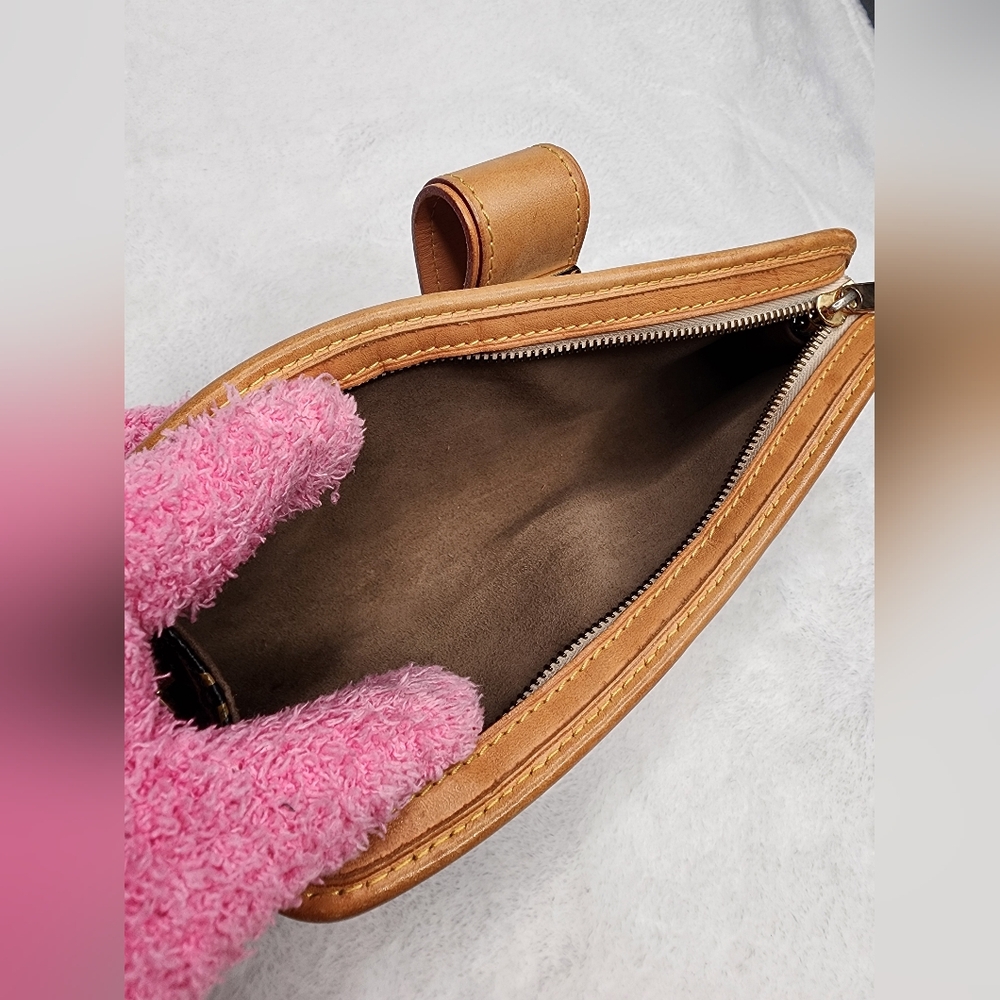 Authentic Louis Vuitton black multicolor Shirley - Picture 12 of 14